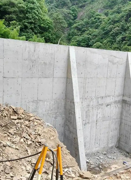 临沂罗庄区重力式挡土墙